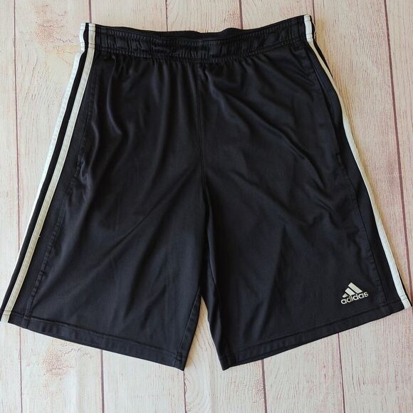 Pair of Adidas triple stripe training shorts sz S - Picture 8 of 13